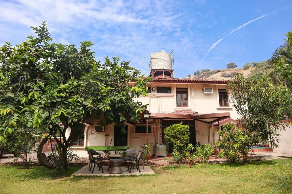Valecha Villa Entire 4Bhkbunglow With 5000 Sq Ft Garden Lonavala Eksteriør bilde